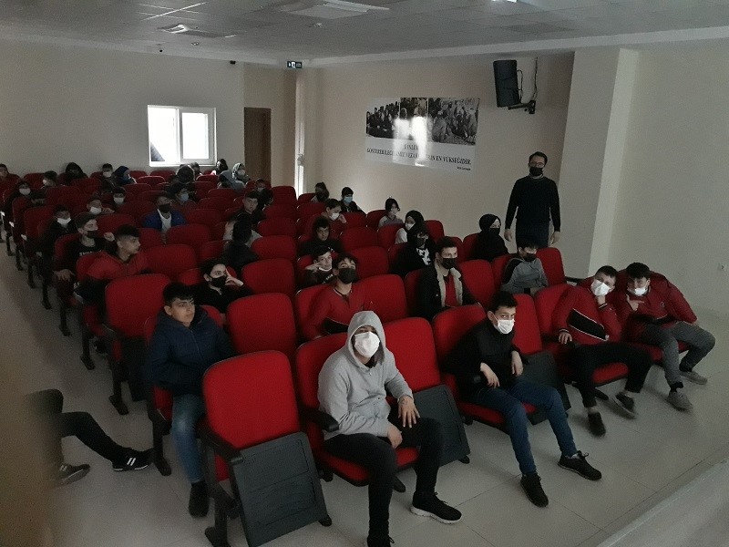 Kırıkhan Atatürk Ortaokulu öğrencilerine ‘’Çatışma Çözme Becerileri’’ semineri verilmiştir.