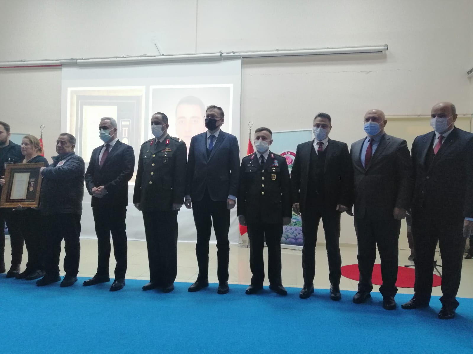 DEVLET ÖVÜNÇ MADALYASI VE BERATLARI TEVCİHİ TÖRENİ