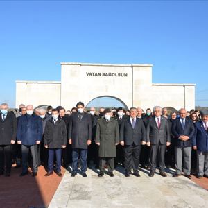 Asker Hastanesi Şehitliğinde “18 Mart Şehitleri Anma Programı” - fotoğraf 1