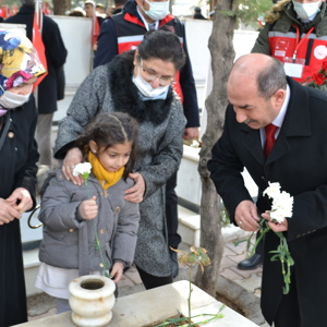 18 MART ŞEHİTLERİ ANMA GÜNÜ MÜNASEBETİYLE İLİMİZDE ÇEŞİTLİ ETKİNLİKLER DÜZENLENDİ - fotoğraf 4
