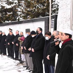 18 Mart Şehitleri Anma Günü ve Çanakkale Zaferinin 107. Yıldönümü Törenlerle Kutlandı - fotoğraf 12