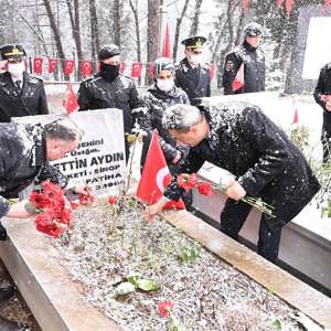 18 Mart Şehitleri Anma Günü ve Çanakkale Zaferinin 107. Yıldönümü Törenlerle Kutlandı - fotoğraf 18