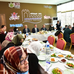 HUZUREVİ SAKİNLERİNE ÖZEL ETKİNLİK - fotoğraf 5