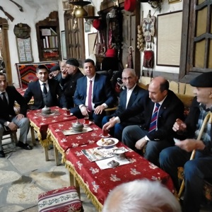 HUZUREVİ SAKİNLERİ NOSTALJİ KAFEDE BULUŞTU - fotoğraf 5