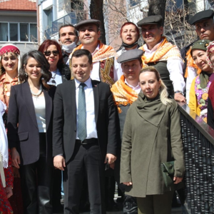 18-24 Mart Yaşlılara Saygı Haftası dolayısıyla Abide Hasan Nuri Öncüer huzurevimizde kalan yaşlılarımız  için temsili yörük düğünü gerçekleştirildi. - fotoğraf 7