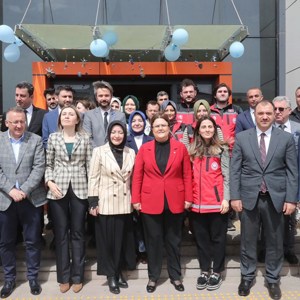 Derya YANIK, Minister of Family and Social Services, Opened Educational Activity Centre in Sakarya - fotoğraf 5