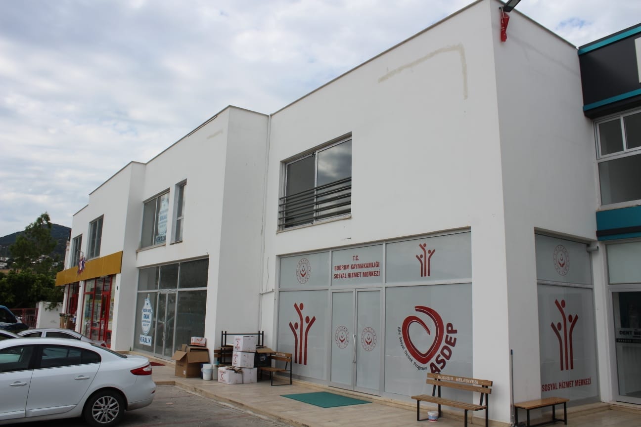 Vatandaşlarımıza daha kaliteli hizmet vermek için Bodrum Sosyal Hizmet Merkezi Müdürlüğü yeni yerinde hizmet vermeye başladı.