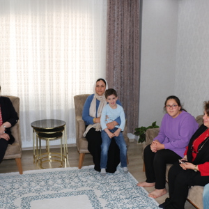 Aziz Şehitlerimizin Kıymetli Eşleri İle Kahraman Gazimizi Ziyaret Ettik. - fotoğraf 5