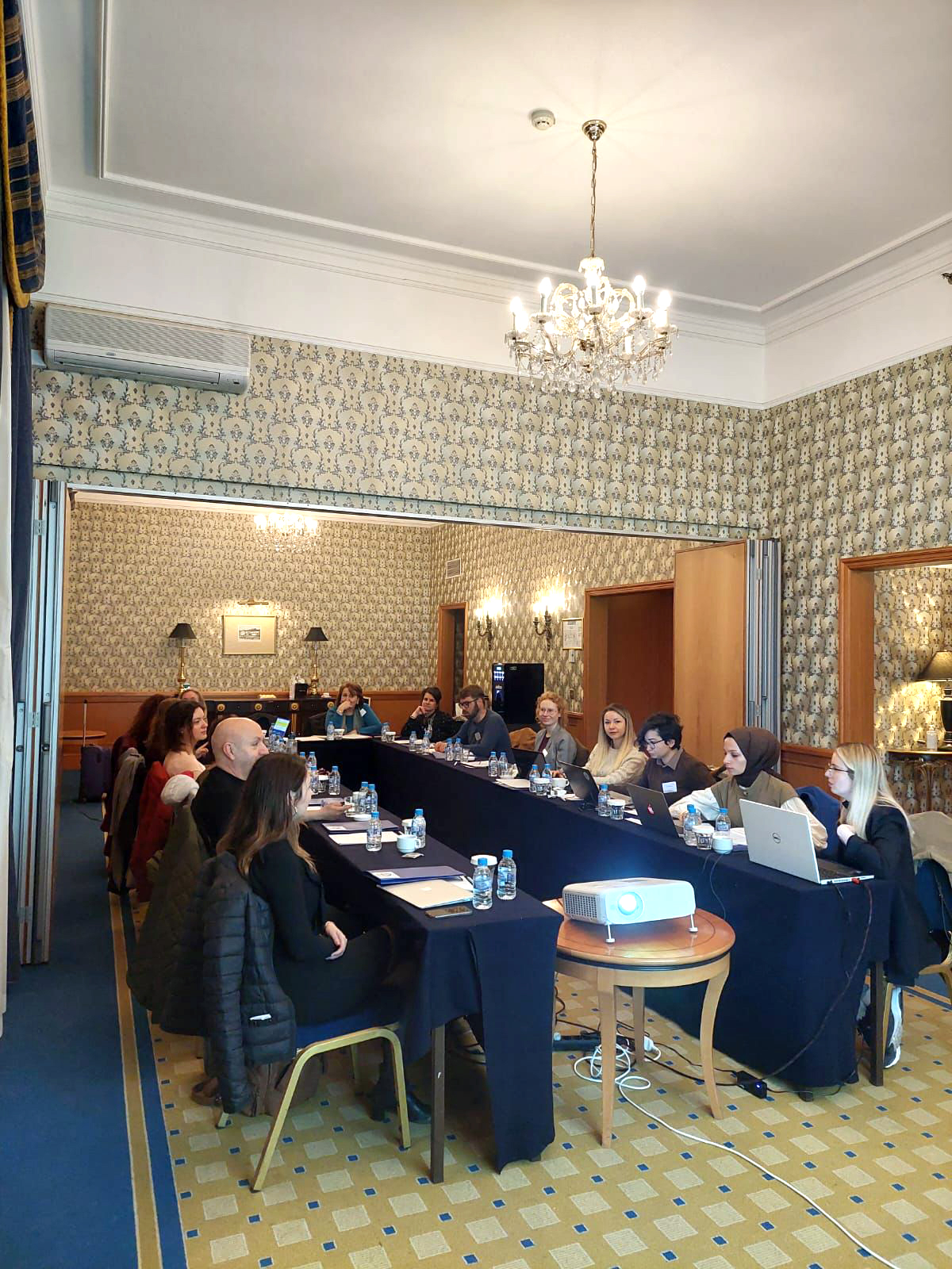 İstanbul Aile ve Sosyal Hizmetler İl Müdürlüğü’nün Koordinatör Olduğu Wise Mind (Bilge Akıl) Projesinin Son Ulus Ötesi Proje Toplantısı Bulgaristan'ın Başkenti Sofya'da Gerçekleştirildi.