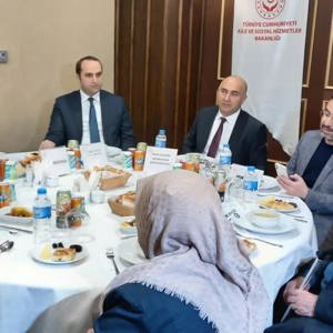 Şehit Yakınları ve Gaziler onuruna iftarProgramı düzenlendi. - fotoğraf 7
