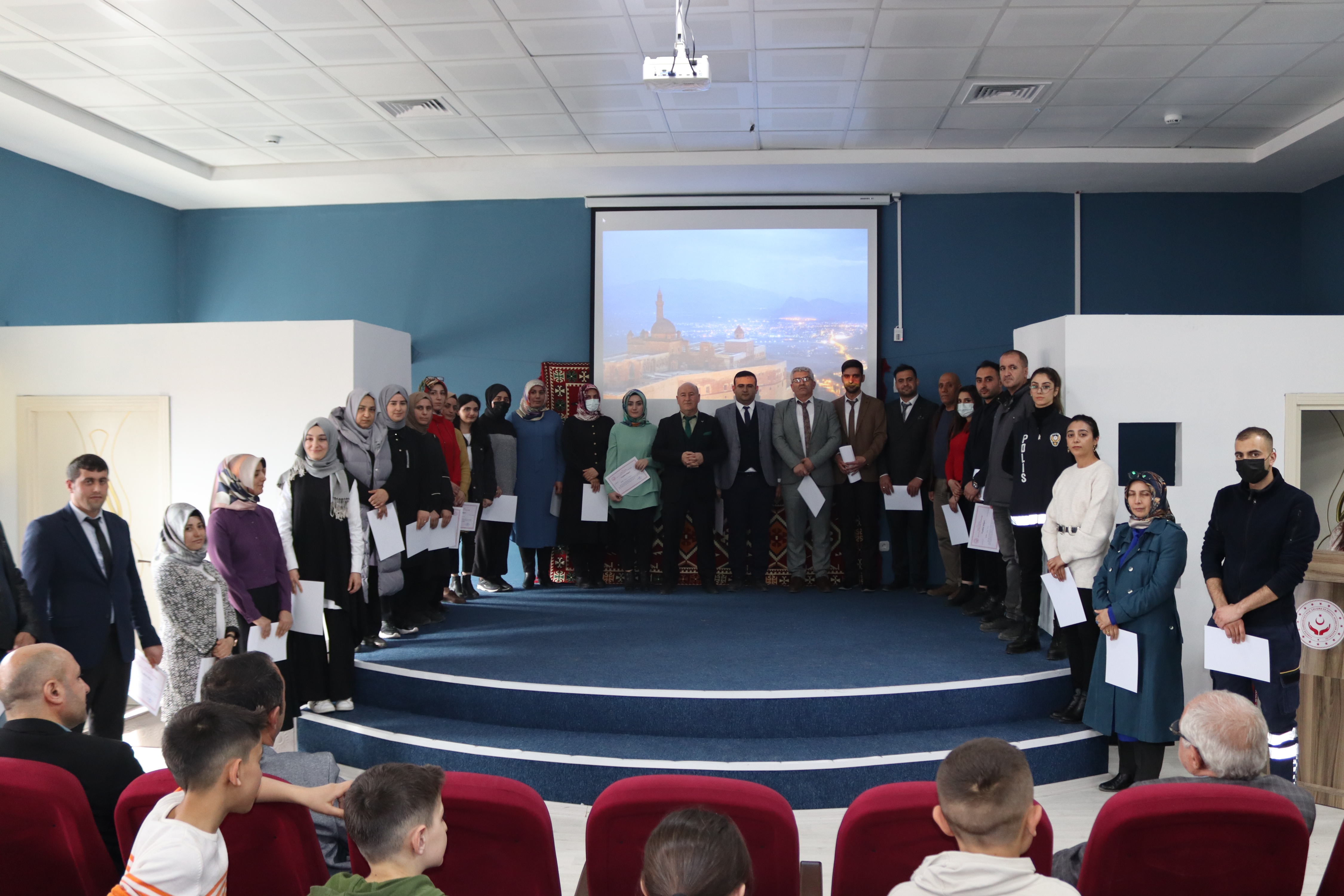 IL MUDURLUGUMUZ BUNYESINDE CALISAN BASARILI PERSONELLER ODULLENDIRILDI