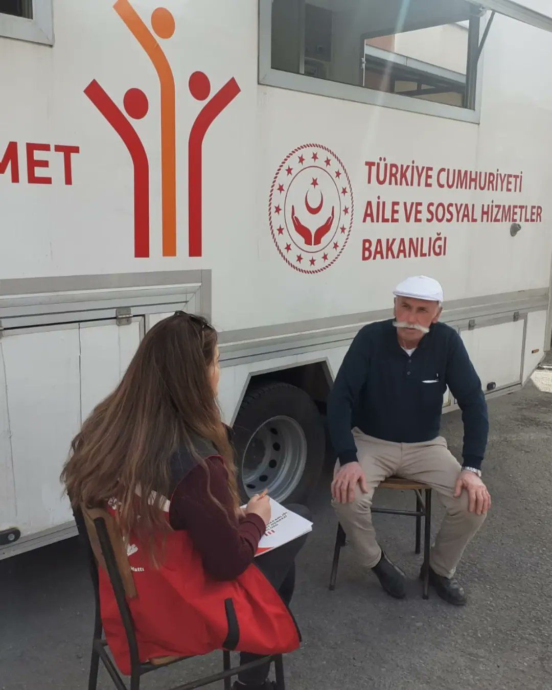 Bakanımız Derya Yanık: “Mart ayı içerisinde ihtiyaç sahibi vatandaşlarımıza 6,6 milyar TL’yi aşan nakdi yardımda bulunduk”