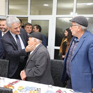 Sayın Valimiz 100. Yıl Atatürk Huzurevimizde Kalan Büyüklerimizle Birlikte İftar Yaptı - fotoğraf 4