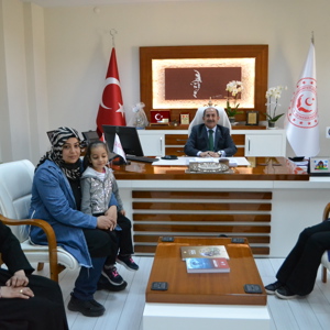 "ÖZEL"ÇOCUKLARIN ÖZEL ANNELERİ İL MÜDÜRÜMÜZÜ ZİYARET ETTİ - fotoğraf 1