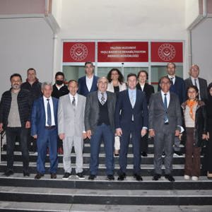 Valimiz Muammer Erol Huzurevi Sakinlerimizle İftar Sofrasında Buluştu - fotoğraf 4