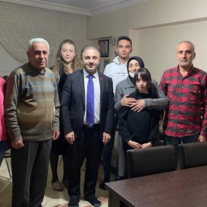 Bakanımız Derya Yanık ve Bakanlık Yöneticileri Şehit Aileleriyle İftarda Buluştu - fotoğraf 4