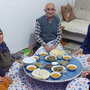 Bakanımız Derya Yanık ve Bakanlık Yöneticileri Şehit Aileleriyle İftarda Buluştu - fotoğraf 11