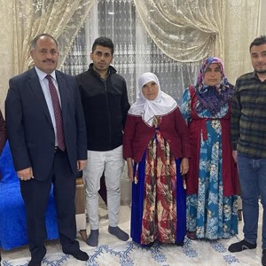 Bakanımız Derya Yanık ve Bakanlık Yöneticileri Şehit Aileleriyle İftarda Buluştu - fotoğraf 15