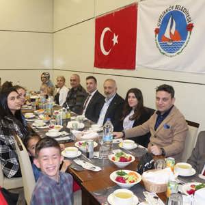 Müdürlüğümüzce Düzenlenen “Koruyucu Aile İftar Programı”nda Kıymetli Çocuklarımız Ve Ailelerimizle Bir Araya Gelindi - fotoğraf 3