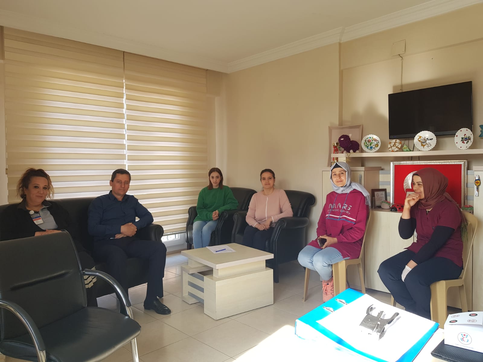 Kadın Konukevi Müdürlüğünde “Krize Karşı Müdahale ve Baş Etme Yolları” konulu eğitim verildi.