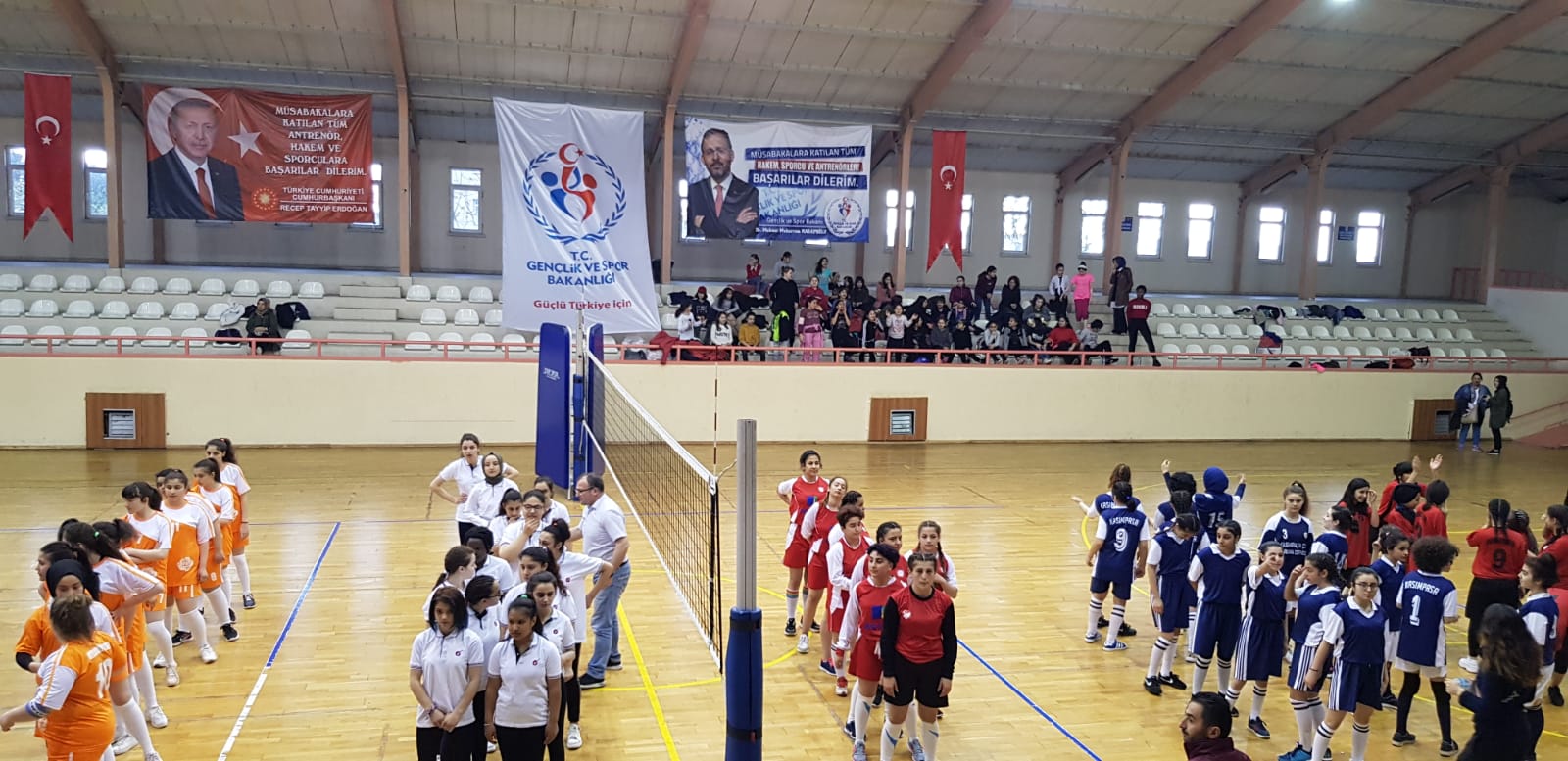 Dostluk sahalara taşınıyor 