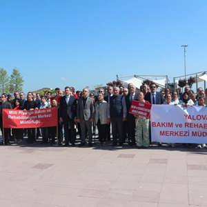 Engelliler Haftası Dolayısıyla Çelenk Sunum Töreni Düzenlendi - fotoğraf 3