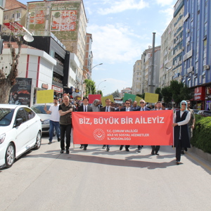 Aile Farkındalık Kortej Yürüyüşü Gerçekleştirildi - fotoğraf 3