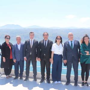 Aile Haftası Dolayısıyla “Biz Büyük Bir Aileyiz” Sloganıyla Farkındalık Yürüyüşü Yapıldı. - fotoğraf 10