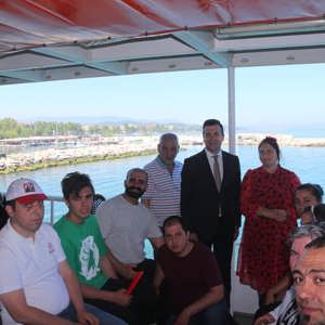 Aile Haftası Dolayısıyla “Biz Büyük Bir Aileyiz” Sloganıyla Farkındalık Yürüyüşü Yapıldı. - fotoğraf 9