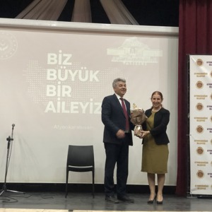 15-21 Mayıs Aile Haftası dolayısıyla "Biz Büyük Bir Aileyiz" yürüyüşü gerçekleştirildi. - fotoğraf 17
