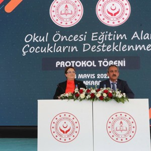 Bakanlığımız ile Milli Eğitim Bakanlığı Arasında Okul Öncesi Eğitim Alan Çocukların Desteklenmesi Protokolü İmzalandı - fotoğraf 1