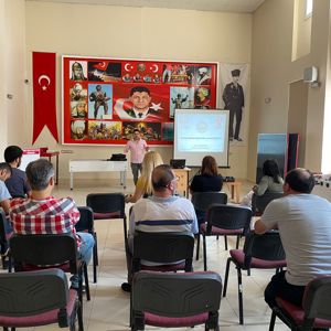 Hatay Çocuk Evleri Sitesi Müdürlüğü Personeline Etik Günü ve Haftası kapsamında “Kurum Kültürü ve Mesleki Etik Kuralları” konulu seminer verildi.  - fotoğraf 1