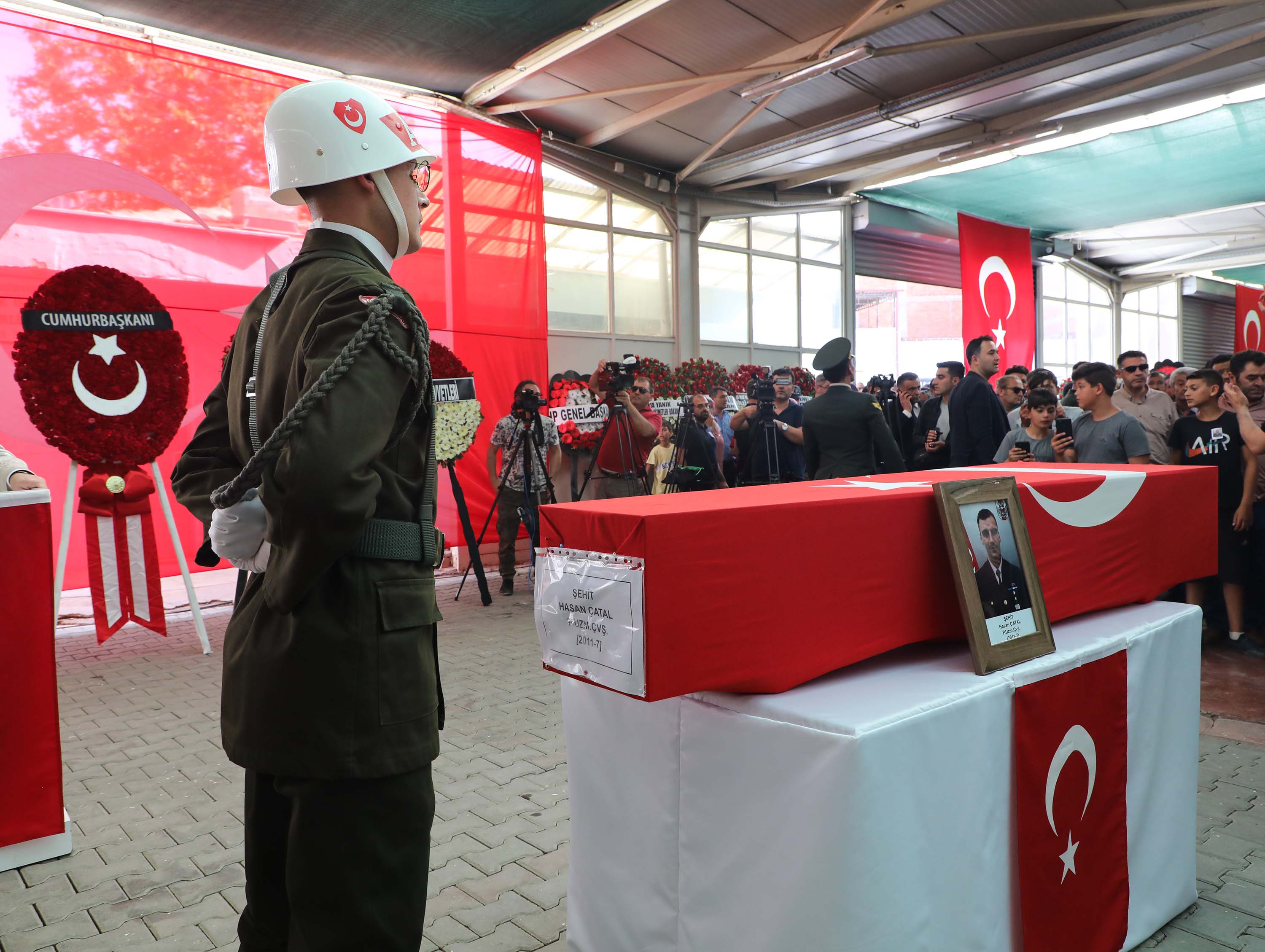 Şehidimiz Piyade Uzman Çavuş Hasan Çatal Dualarla Ebediyete Uğurlandı