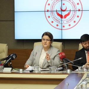 Aile ve Sosyal Hizmetler Bakanımız Derya Yanık, TBMM Dijital Mecralar Komisyonu Toplantısına Katıldı - fotoğraf 1