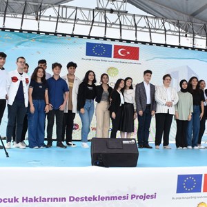 Bakanımız Derya Yanık Çanakkale'de Çocuk Hakları Sokağı'nın Açılışına Katıldı - fotoğraf 2