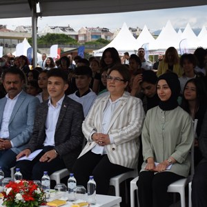 Bakanımız Derya Yanık Çanakkale'de Çocuk Hakları Sokağı'nın Açılışına Katıldı - fotoğraf 4
