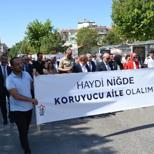 Koruyucu  Aile günü münasebetiyle Kortej yürüyüşümüz gerçekleştirilmiştir - fotoğraf 5