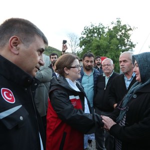 Bakanımız Derya Yanık Sel Felaketinden Etkilenen Karabük’te İncelemelerde Bulundu - fotoğraf 2