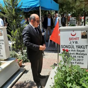 KURBAN ARİFESİNDE ŞEHİTLİK ZİYARET EDİLDİ - fotoğraf 5