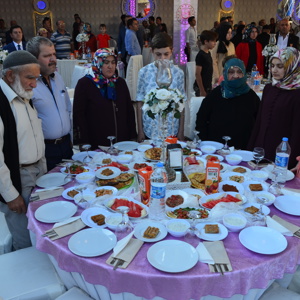 15 Temmuz Demokrasi Şehitlerimiz ve Gazilerimiz Anısına Yemek Düzenlendi - fotoğraf 21