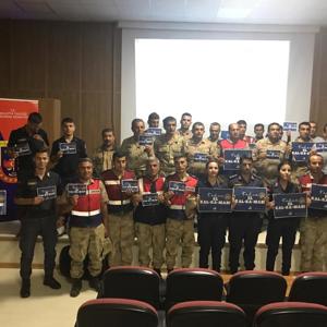 AİLE İÇİ İLETİŞİM, AİLENİN KORUNMASI VE KADINA KARŞI ŞİDDETİN ÖNLENMESİ’ EĞİTİMİ DÜZENLENDİ - fotoğraf 3