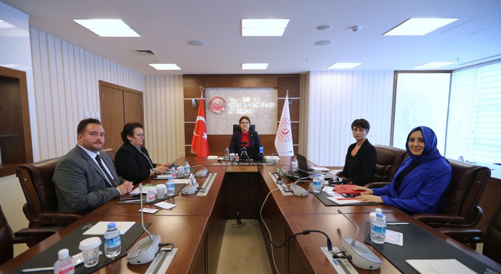 Bakanımız Derya Yanık MIKTA Ülkelerinin Yer Aldığı “Kadın Girişimcilerin Desteklenmesi ve Kız Çocuklarının Eğitimi” Temalı Toplantıya Başkanlık Etti