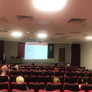 Protokol Kuralları konulu Eğitim Şube Müdürümüz Sayın Ali Şefik DENİZ tarafından verilmiştir - fotoğraf 1