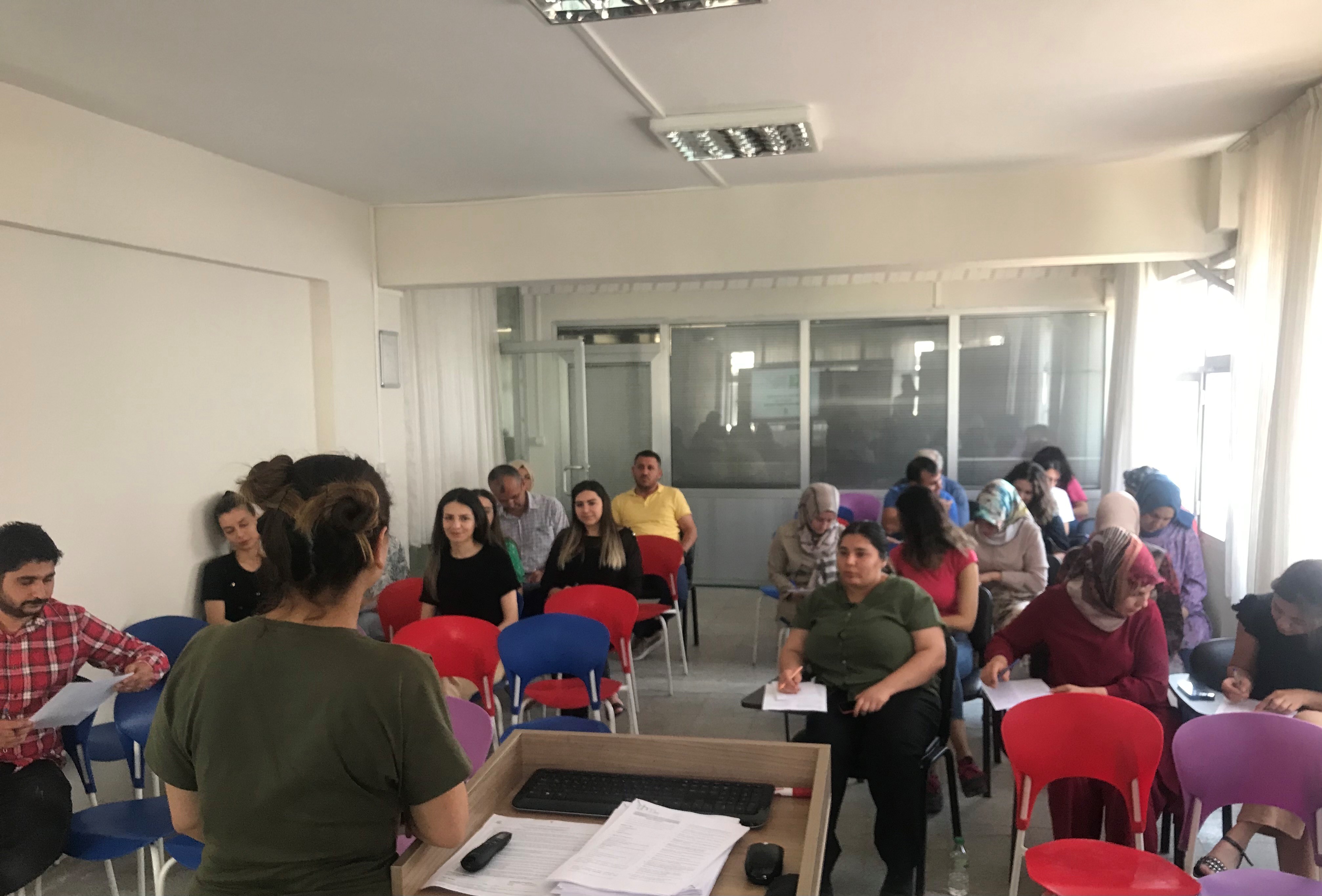 Dörtyol Sosyal Hizmet Merkezi Müdürlüğünde çalışan personele yönelik “Madde ve Teknoloji Bağımlılığı” semineri verildi.