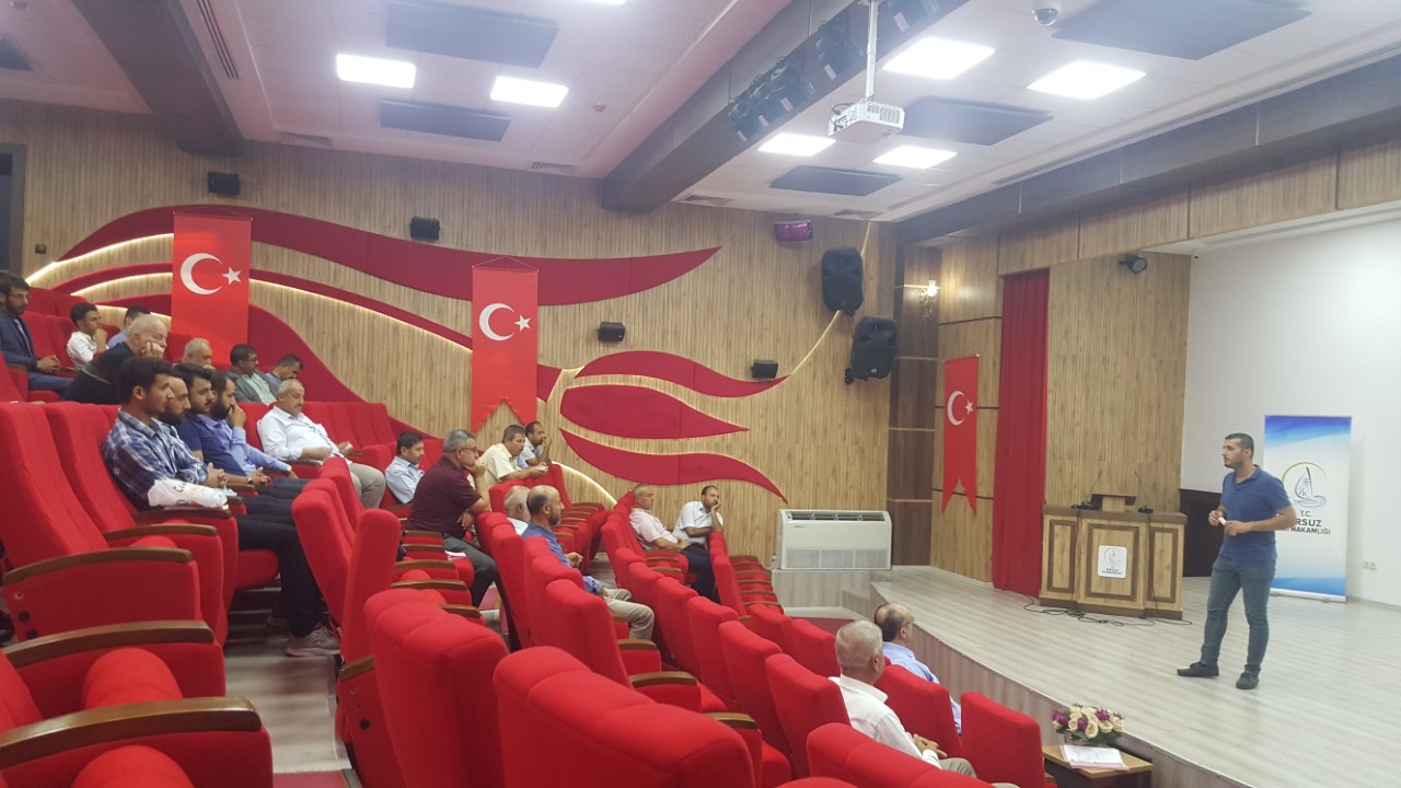 Arsuz Hükümet Konağında İlçe Müftülüğüne bağlı personellere “Kadına Yönelik Şiddetle Mücadele’’ konulu seminer verildi.