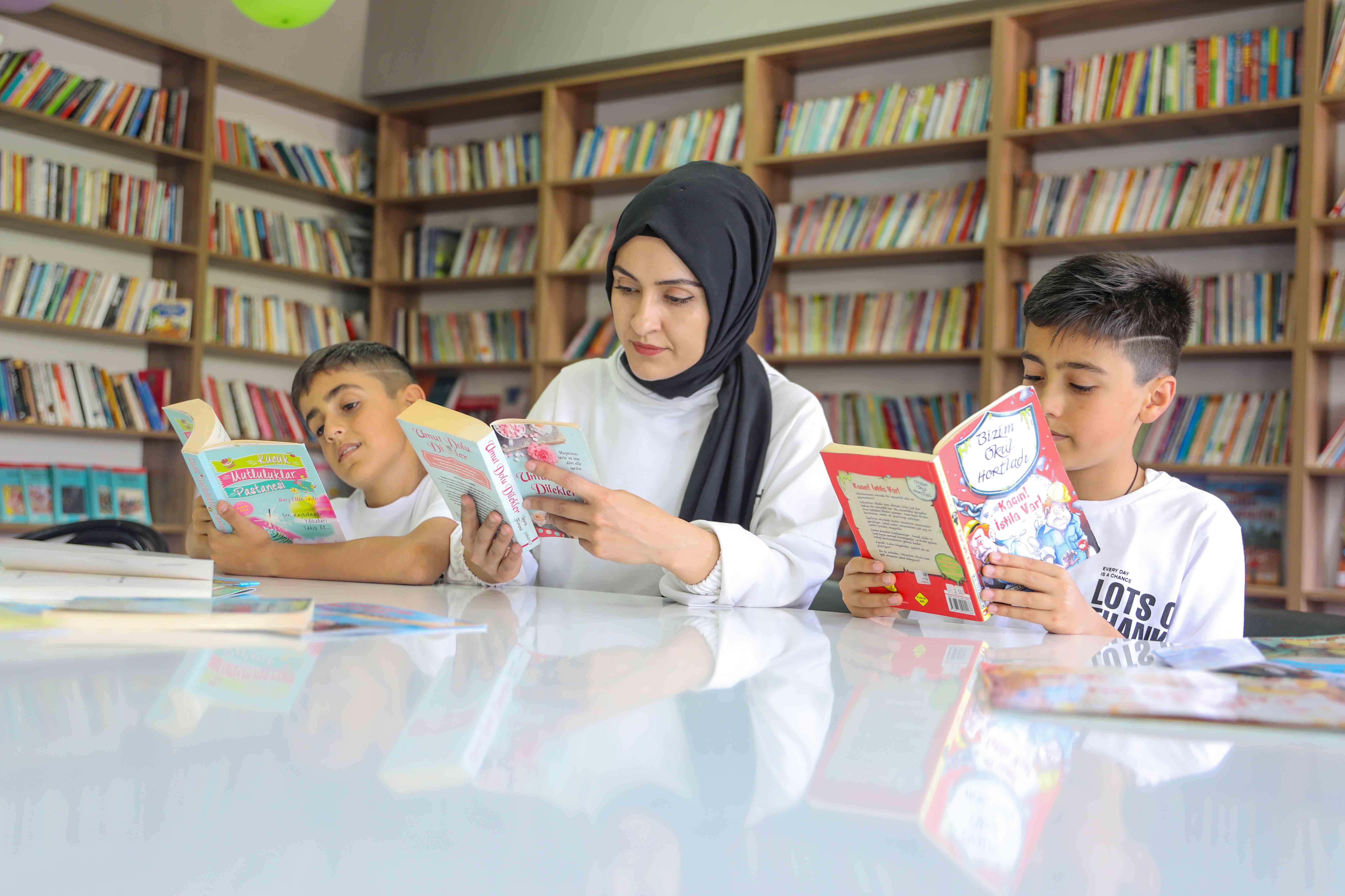 Bakanlıktan “Çocuk ve Genç Dostu Kitap” Listesi 