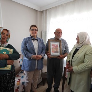 Our Minister Derya Yanık Attended the "Ailemizin Çınarları Festival" in Andırın - fotoğraf 11