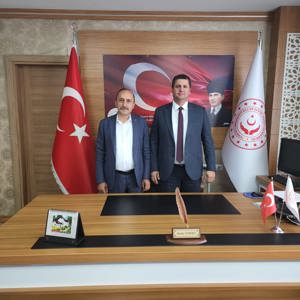 Öz- Sağlık İş Sendikası Genel Başkanından İl Müdürümüz Serdar DEMİRCİ’ye ziyaret. - fotoğraf 2