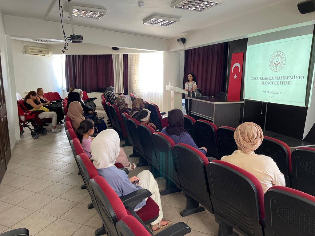 Antakya Sosyal Hizmet Merkezi tarafından “Çocuklarda Mahremiyet Bilinci” konulu seminer verildi.