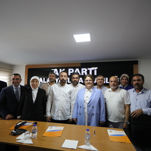 Bakanımız Derya Yanık Malatya'da Piyade Üsteğmen Serkan Erkuş’un Cenaze Törenine Katıldı - fotoğraf 3